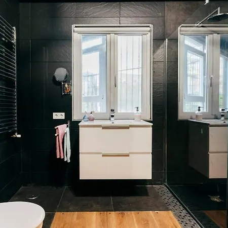 Diseno Y Confort En El Centro * サンタンデール