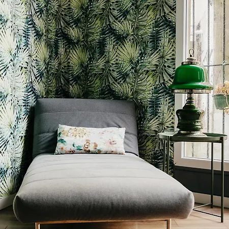 Diseno Y Confort En El Centro アパート